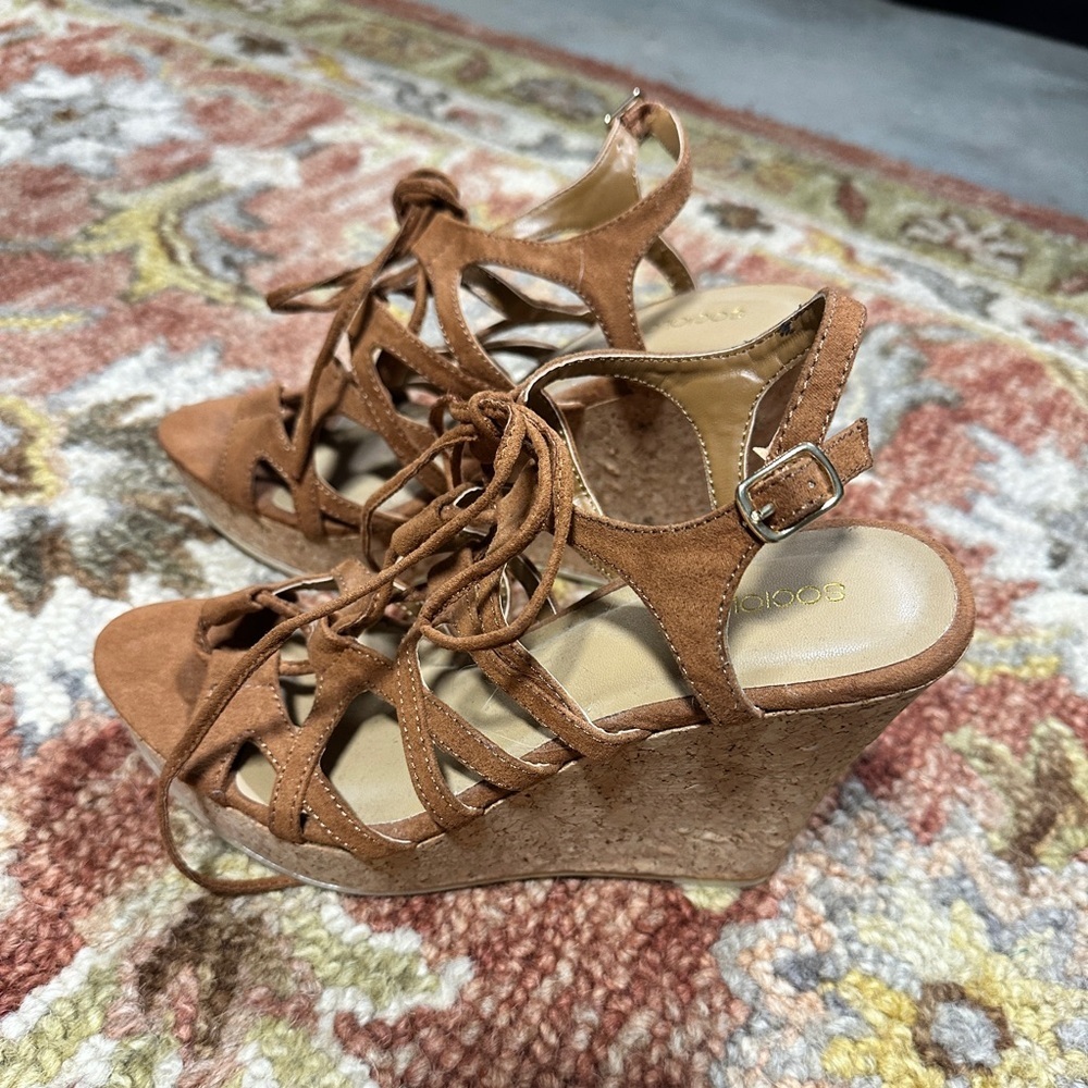 Wedge sandals platform
